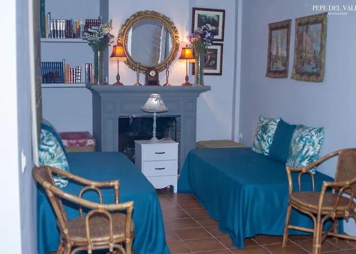 Πανσιόν Patios “ El Carmen” 3*